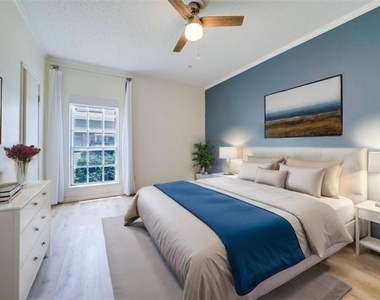 1700 Amelia Court - Photo Thumbnail 10