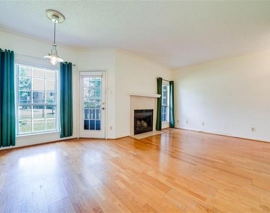 1700 Amelia Court - Photo Thumbnail 5