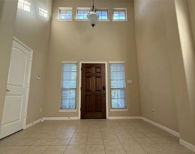 309 Sir Brine Drive - Photo Thumbnail 2