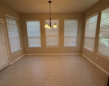 309 Sir Brine Drive - Photo Thumbnail 13