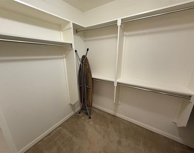 309 Sir Brine Drive - Photo Thumbnail 21