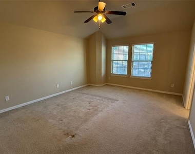 309 Sir Brine Drive - Photo Thumbnail 16