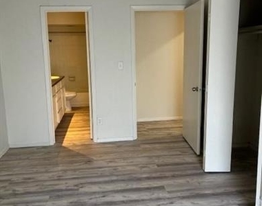 2729 Hurstview Drive - Photo Thumbnail 14