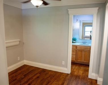 5837 Velasco Avenue - Photo Thumbnail 15
