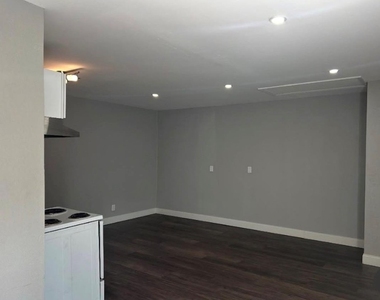 3201 23rd Street - Photo Thumbnail 1