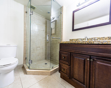 6 Royal Palm Way - Photo Thumbnail 4