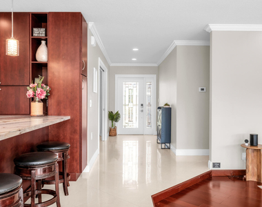 3250 Lakeview Boulevard - Photo Thumbnail 6