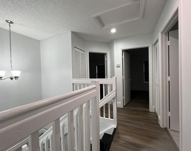 7600 Edisto Drive - Photo Thumbnail 10