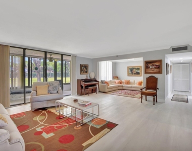 7194 Promenade Drive - Photo Thumbnail 4