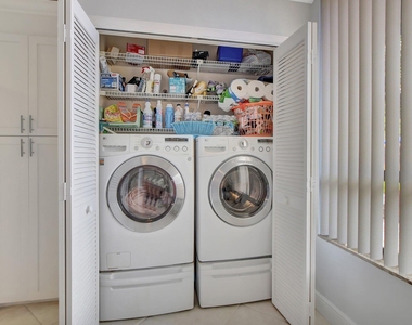 7194 Promenade Drive - Photo Thumbnail 13