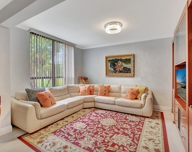 7194 Promenade Drive - Photo Thumbnail 16