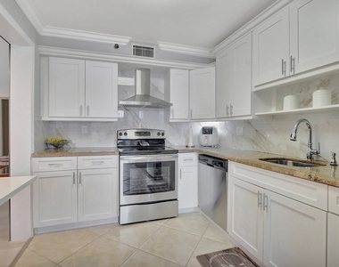 7194 Promenade Drive - Photo Thumbnail 14