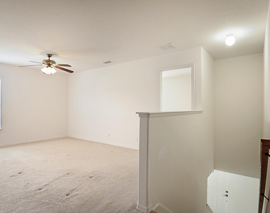 617 Se Karrigan Terrace - Photo Thumbnail 23