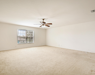 617 Se Karrigan Terrace - Photo Thumbnail 27