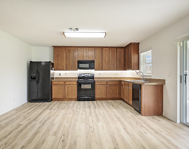617 Se Karrigan Terrace - Photo Thumbnail 16