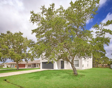 617 Se Karrigan Terrace - Photo Thumbnail 2