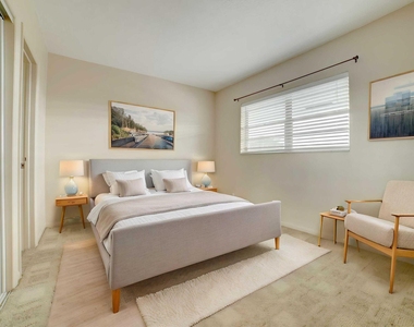1117 Lake Terrace - Photo Thumbnail 8