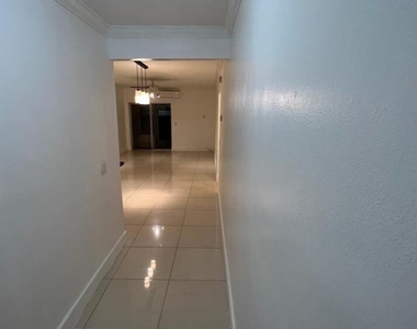 1560 Ne 127th Street - Photo Thumbnail 1