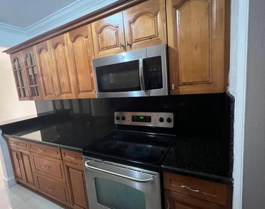 1560 Ne 127th Street - Photo Thumbnail 9