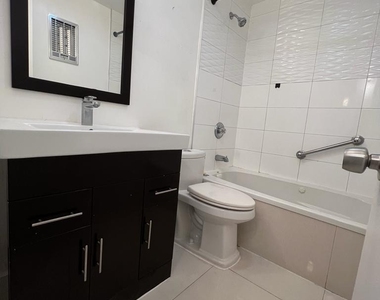 1560 Ne 127th Street - Photo Thumbnail 6