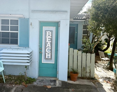 314 Desoto Street - Photo Thumbnail 3