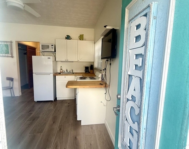 314 Desoto Street - Photo Thumbnail 4