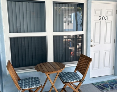 315 Van Buren Street - Photo Thumbnail 16