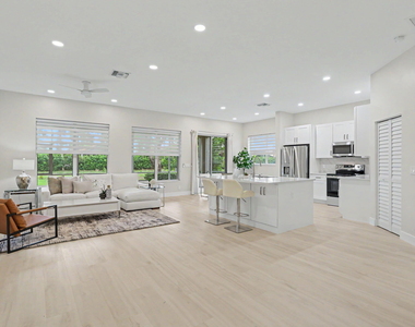 7832 Rockford Road - Photo Thumbnail 4