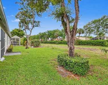 7832 Rockford Road - Photo Thumbnail 31