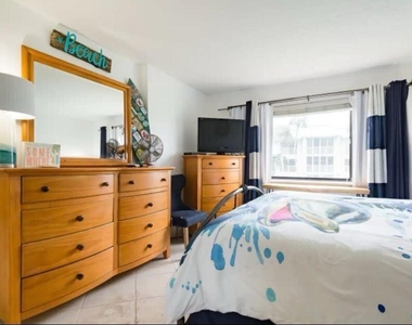 2400 S Ocean Drive - Photo Thumbnail 5