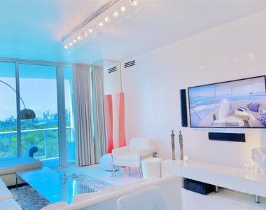 100 S Pointe Drive - Photo Thumbnail 3