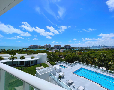 100 S Pointe Drive - Photo Thumbnail 2