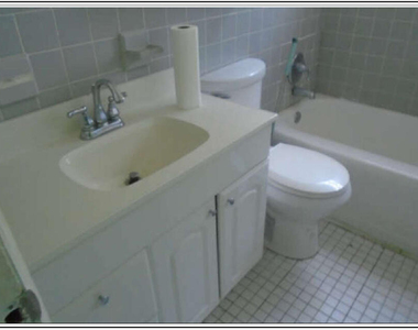 8657 64th Court - Photo Thumbnail 6