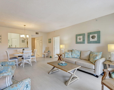 800 Uno Lago Drive - Photo Thumbnail 19