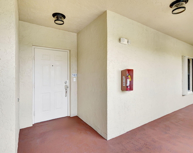 800 Uno Lago Drive - Photo Thumbnail 47