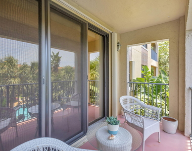 800 Uno Lago Drive - Photo Thumbnail 39