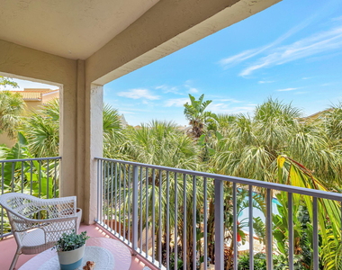 800 Uno Lago Drive - Photo Thumbnail 38
