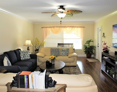 9940 Bauhinia Tree Way - Photo Thumbnail 3