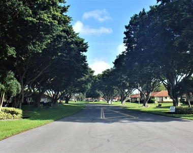 9940 Bauhinia Tree Way - Photo Thumbnail 16