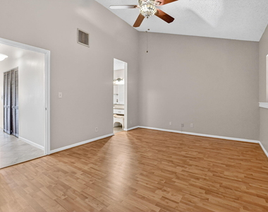 243 Nw 45th Avenue - Photo Thumbnail 21