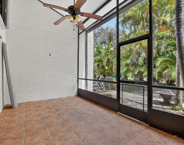 243 Nw 45th Avenue - Photo Thumbnail 25
