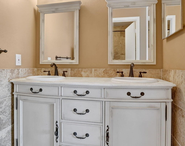 243 Nw 45th Avenue - Photo Thumbnail 18