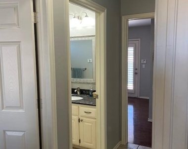 1800 Napa Valley Road - Photo Thumbnail 6