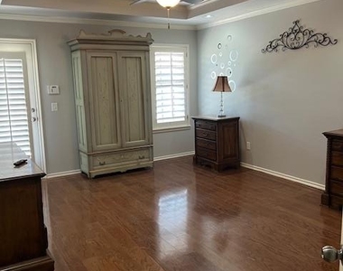1800 Napa Valley Road - Photo Thumbnail 7