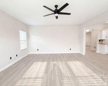 12881 Clydesdale Drive - Photo Thumbnail 16