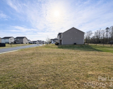 12881 Clydesdale Drive - Photo Thumbnail 3