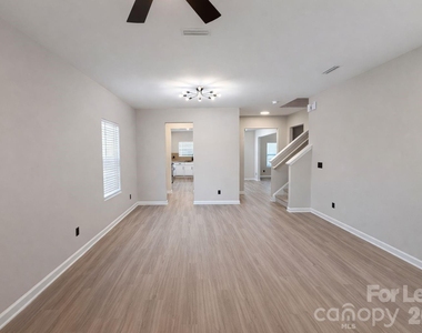 12881 Clydesdale Drive - Photo Thumbnail 6