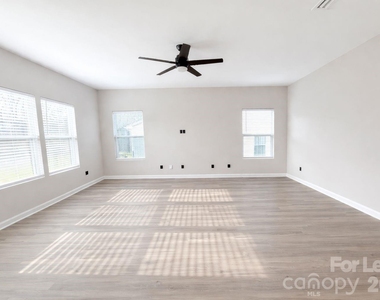 12881 Clydesdale Drive - Photo Thumbnail 15