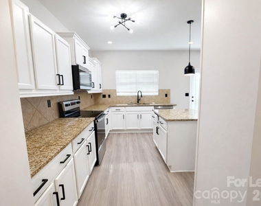12881 Clydesdale Drive - Photo Thumbnail 11