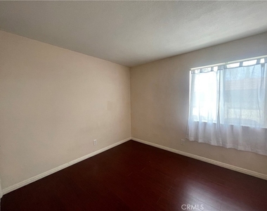 511 Pomelo Avenue - Photo Thumbnail 12